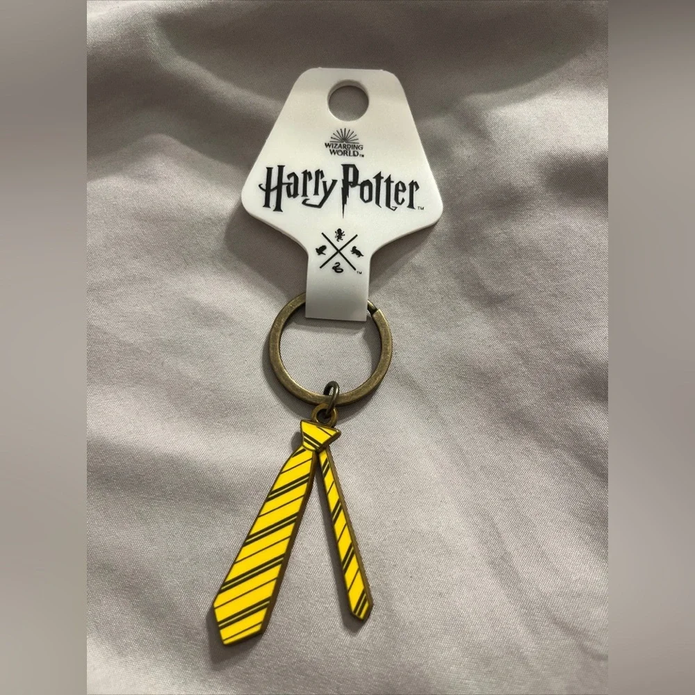 Warner Bros. Harry Potter Yellow Tie Hufflepuff Keychain